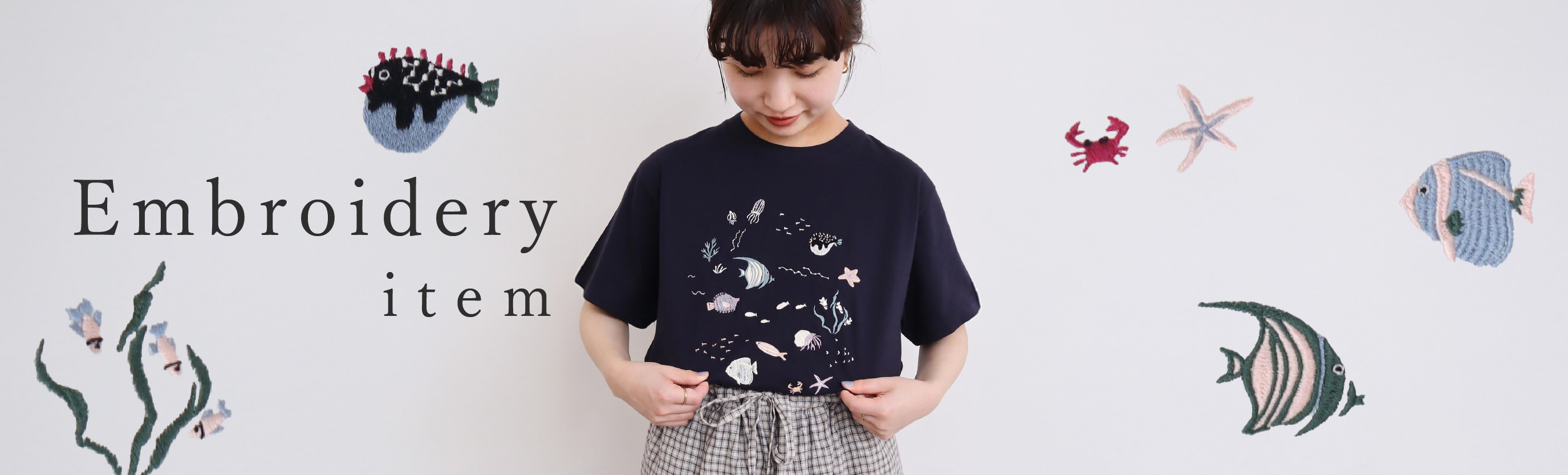 手刺繍入り円形パネル　手編みレース繋ぎ　ホワイト　フリークロス 手刺繍入り円形パネル 手編みレース繋ぎ ホワイト フリークロス